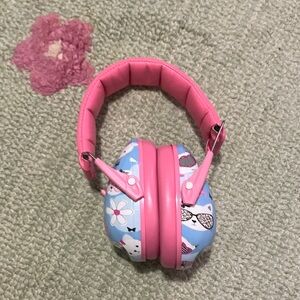 Sound blocking ear muffs